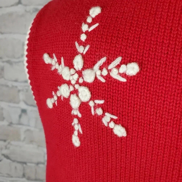 Vintage 90s Embroidered Knit Full Zip Vest Polar Bears Red Large cleo - Picture 4 of 15